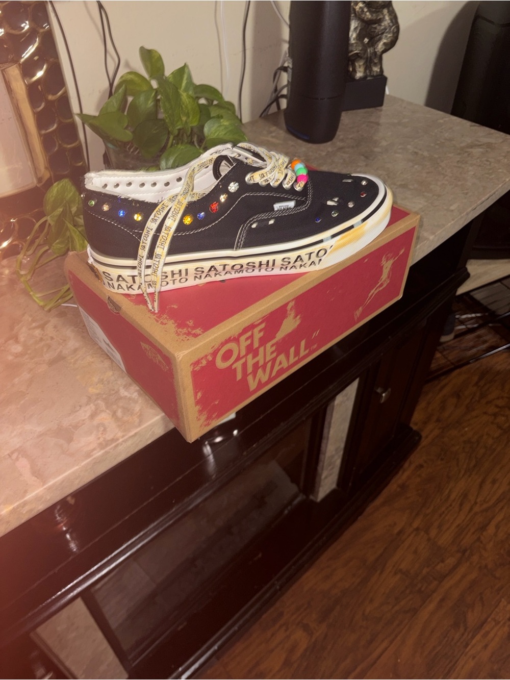 Vans /Satoshi - Picture 8 of 8